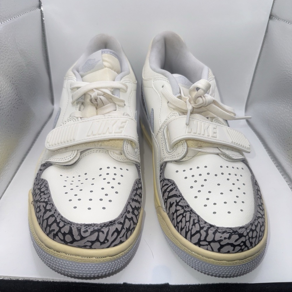 Nike Air Jordan Legacy 312 Low Sail Football Grey Women's size